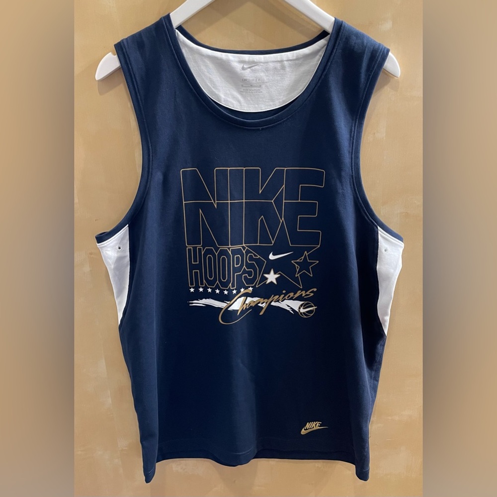 NWOT Nike Tank | size M
